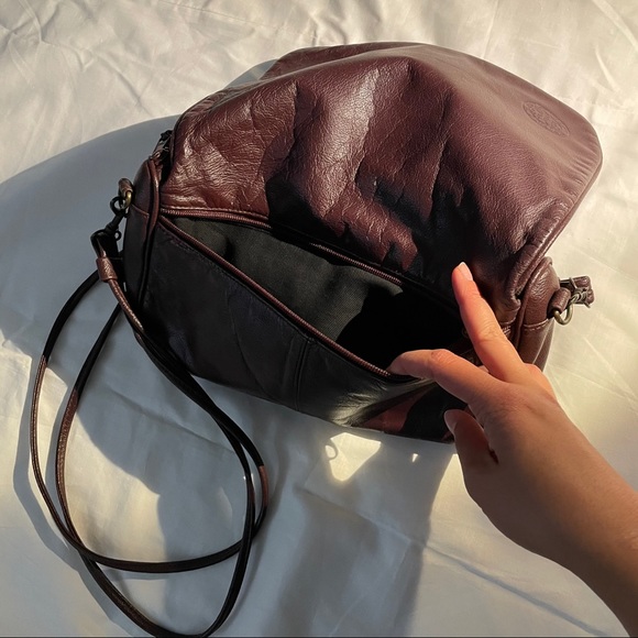 Vintage plum shoulder/crossbody baguette bag EUC - Picture 5 of 6